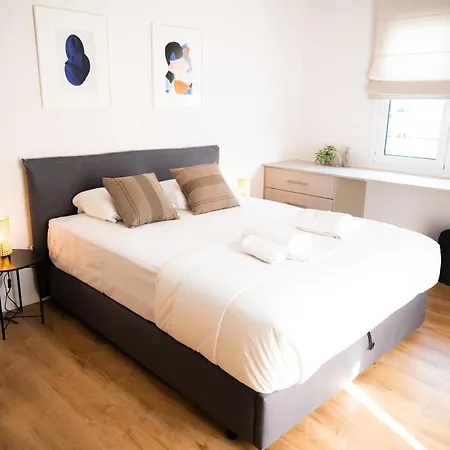 אתונה Urban Comfort 2 Bdrm Next To Metro מראה חיצוני תמונה