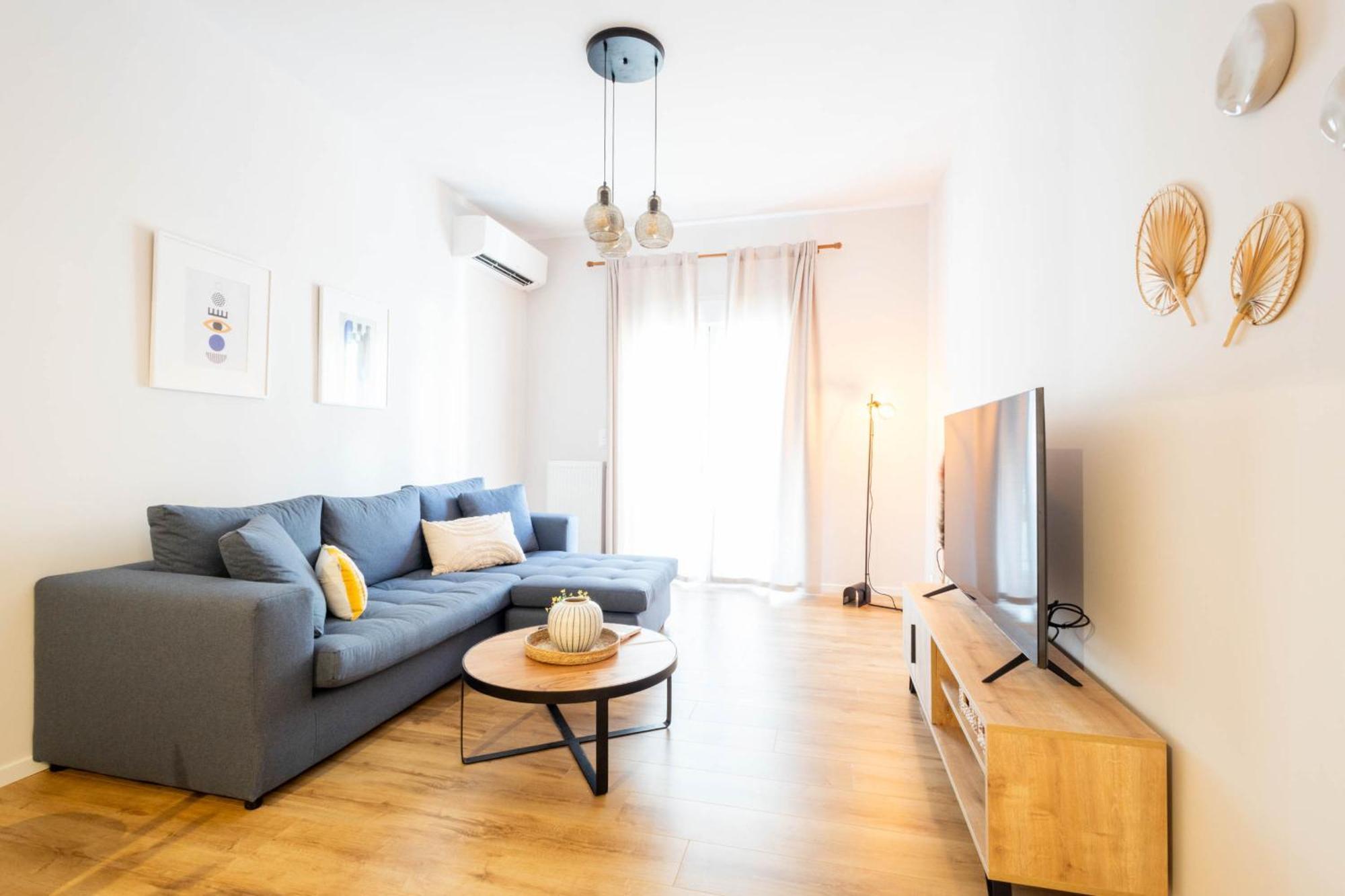 Urban Comfort 2 Bdrm Next To Metro * Athens