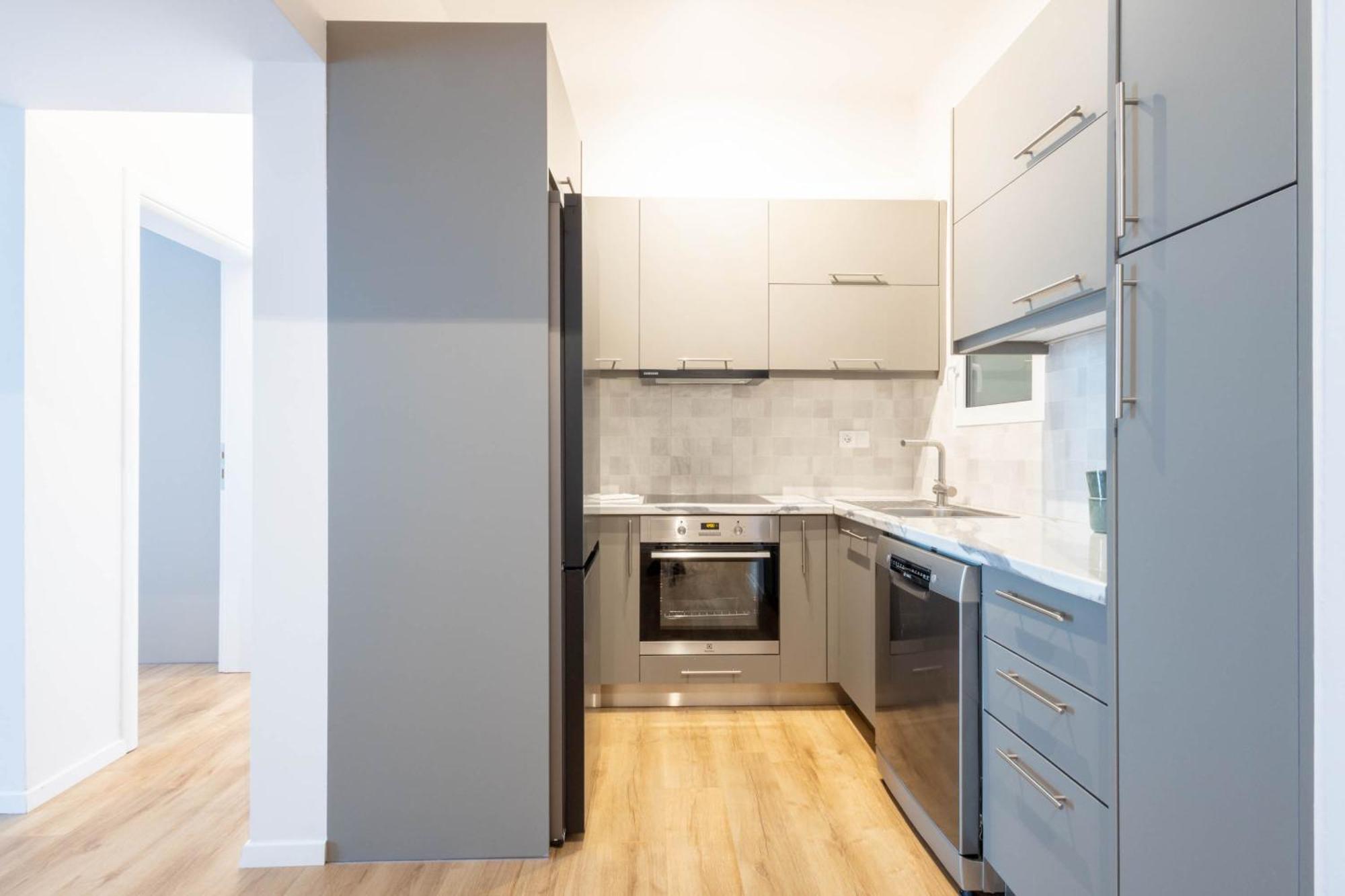 Urban Comfort 2 Bdrm Next To Metro Appartement *
