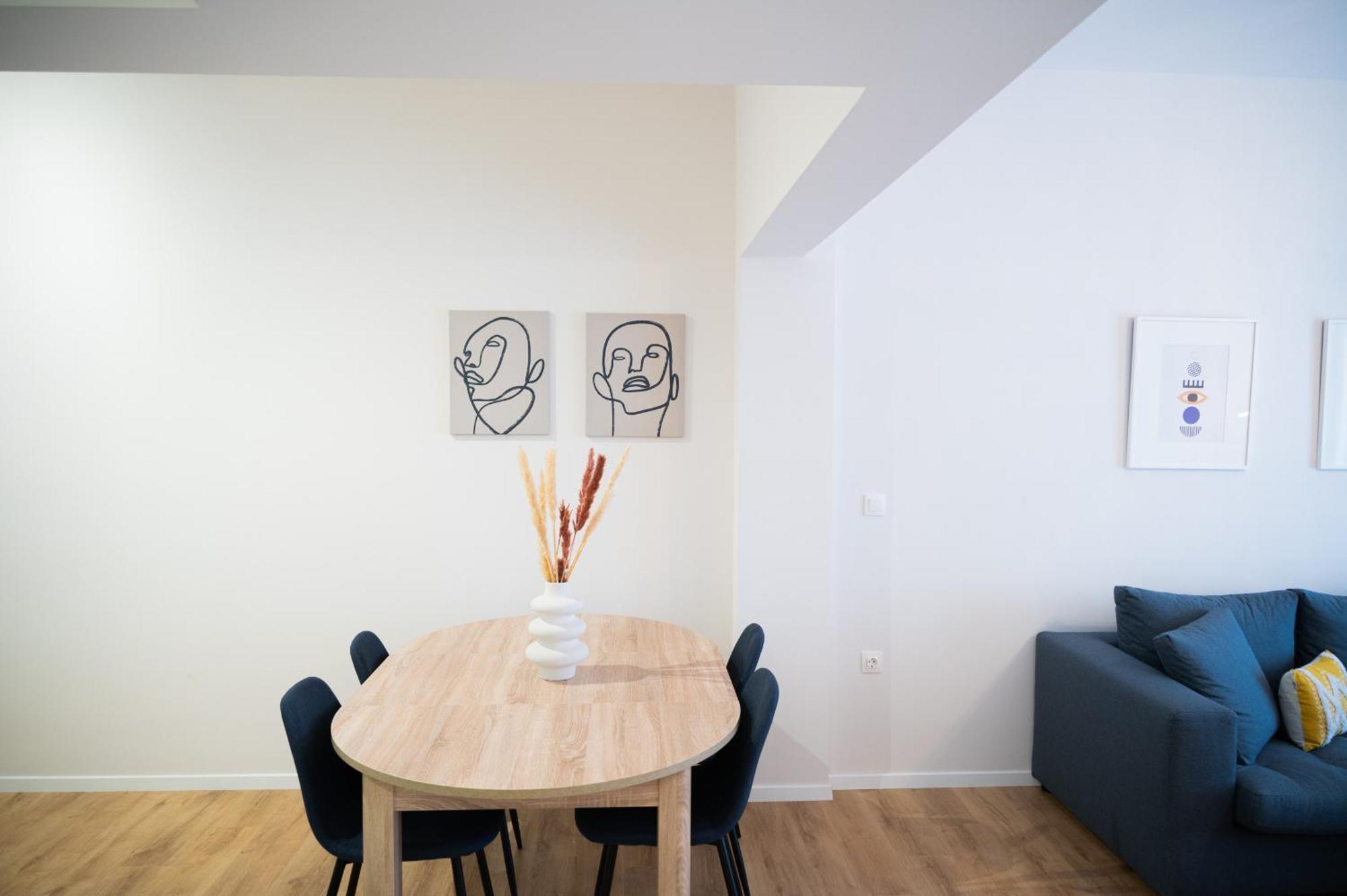 Urban Comfort 2 Bdrm Next To Metro Appartement *