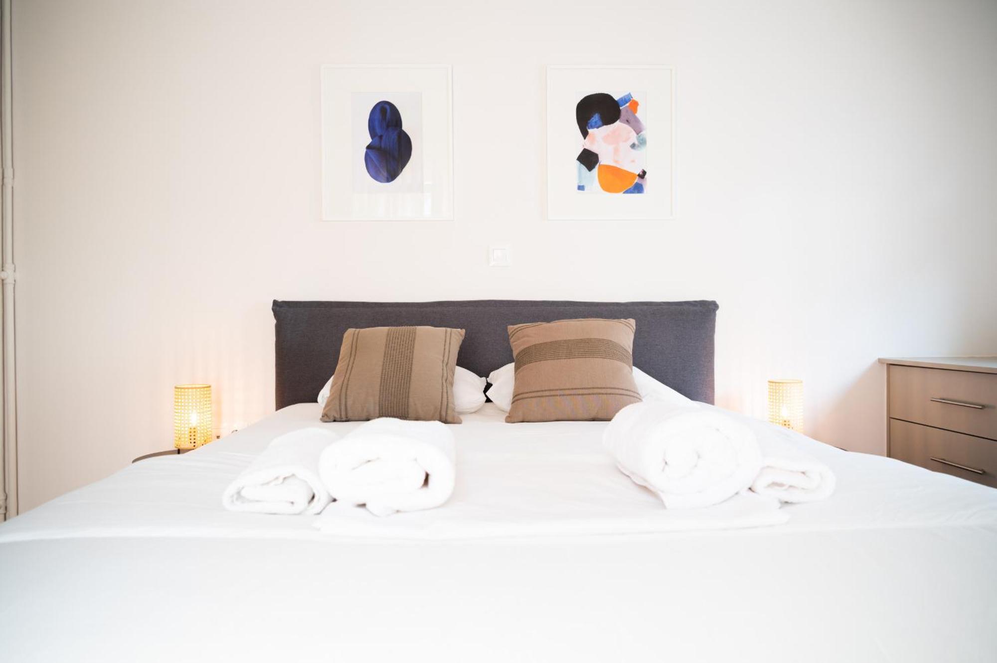 Urban Comfort 2 Bdrm Next To Metro Appartement *